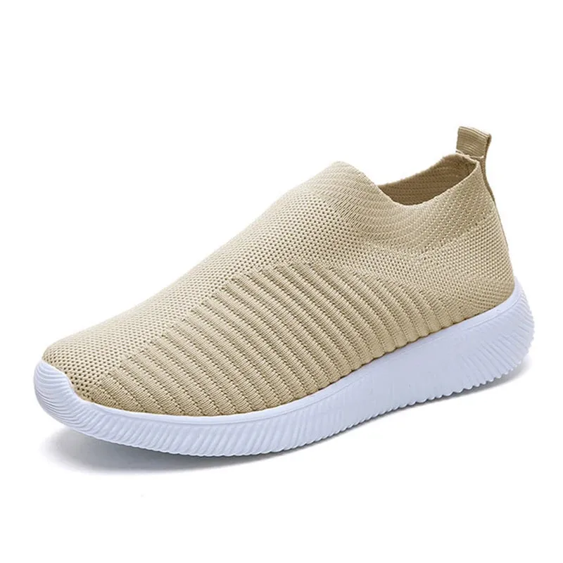 2023 Breathable Mesh Platform Sneakers for Men Slip-on Soft Bottom Unisex Casual Shoes Super Light Comfort Couple Sports Shoes