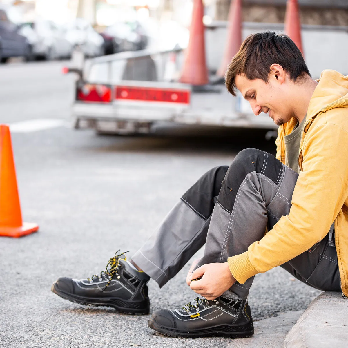 9944 Waterproof Safety Boots with Steel Toe Cap