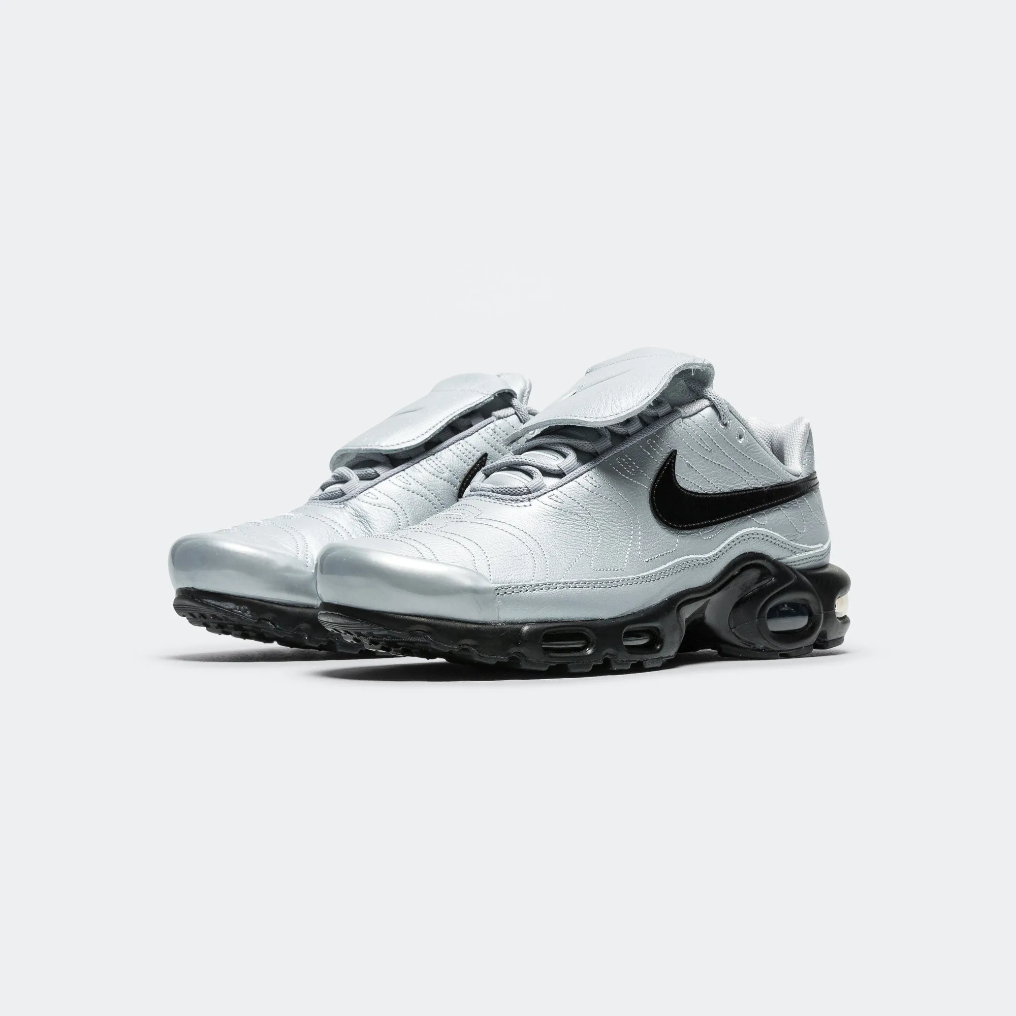 Air Max Plus - Wolf Grey/Black-Metallic Silver