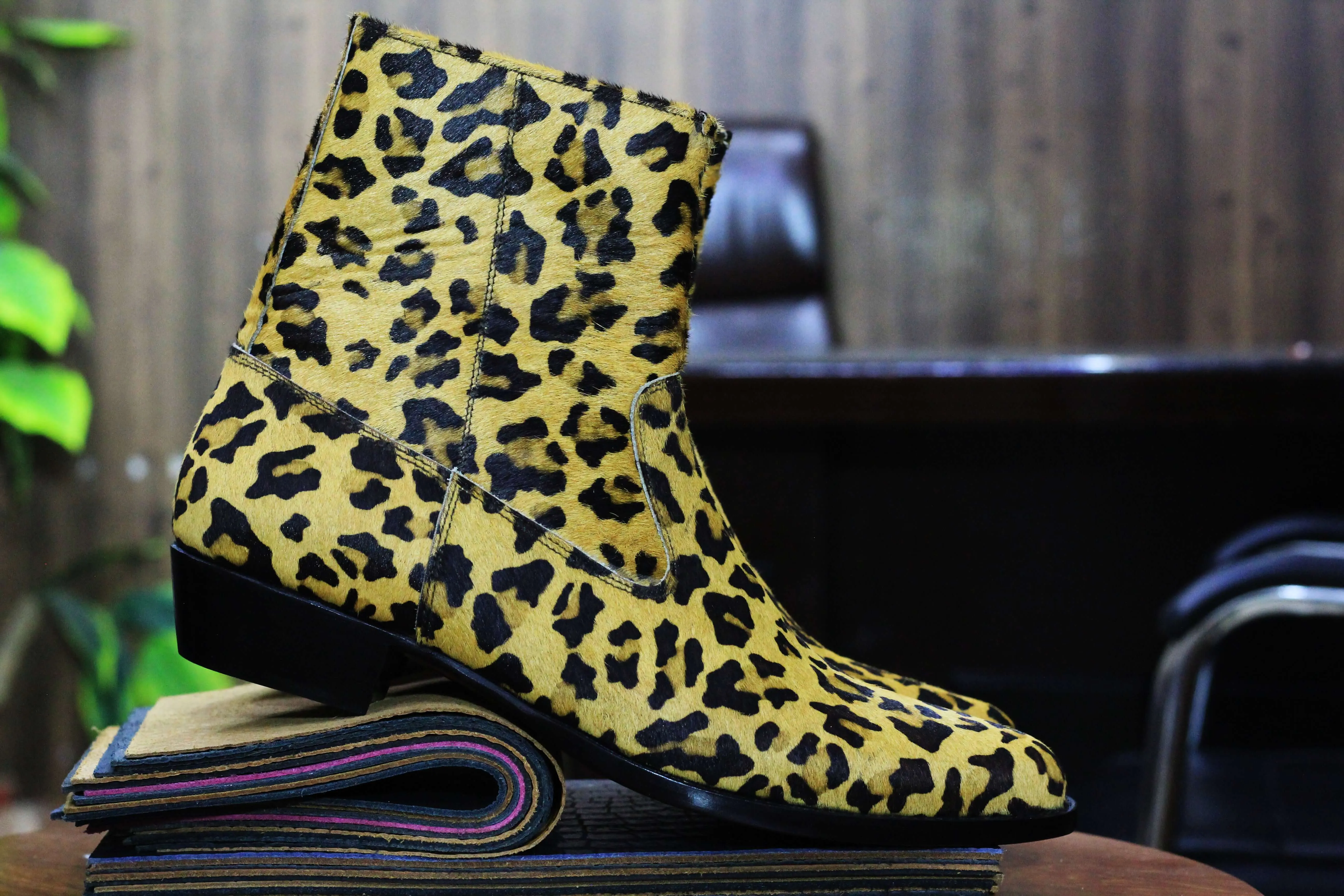 Ankle High Men's Leopard Boot, Handmade Side Zipper Men's Fashion Wear Boot