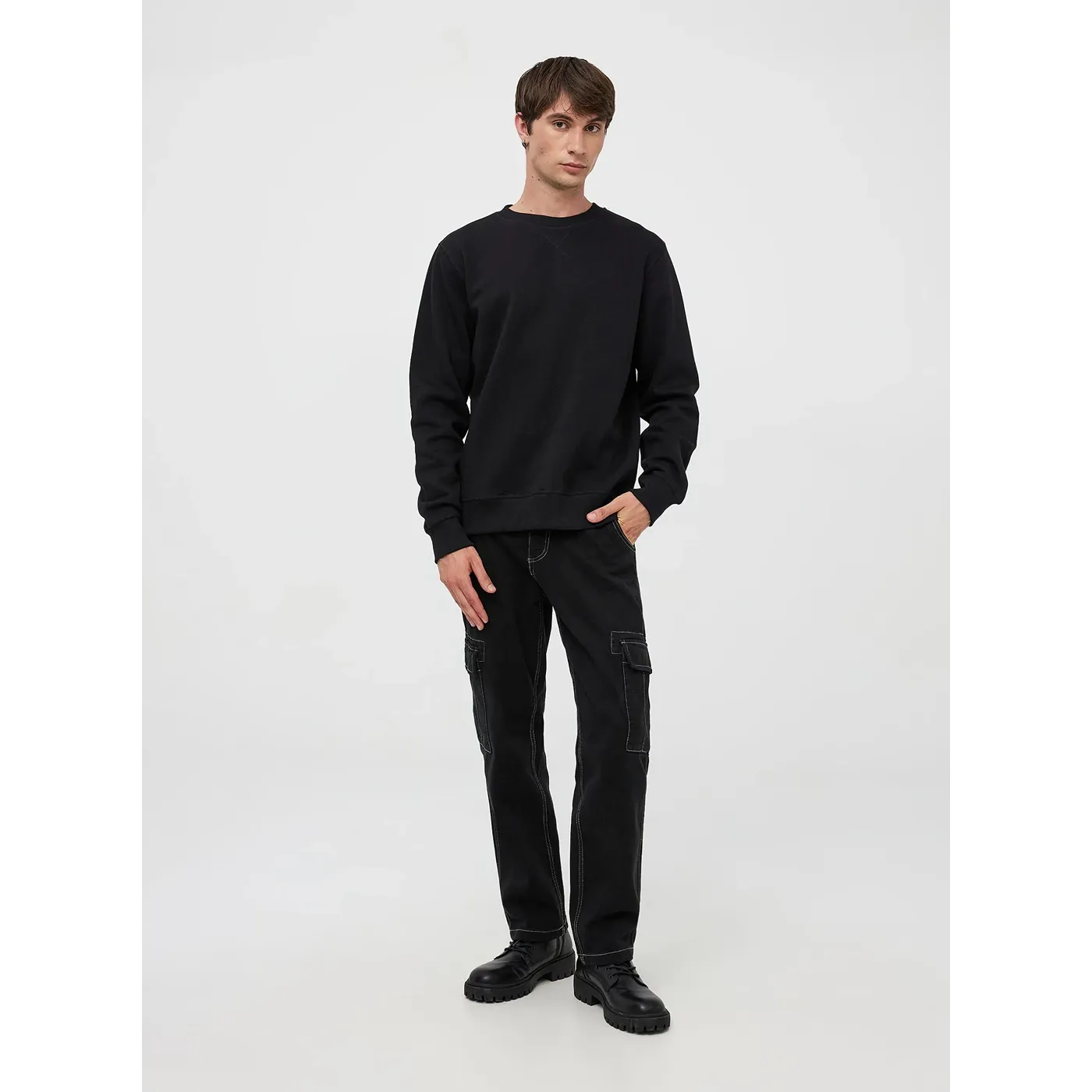 Black Basic Regular Fit Sweatshirt