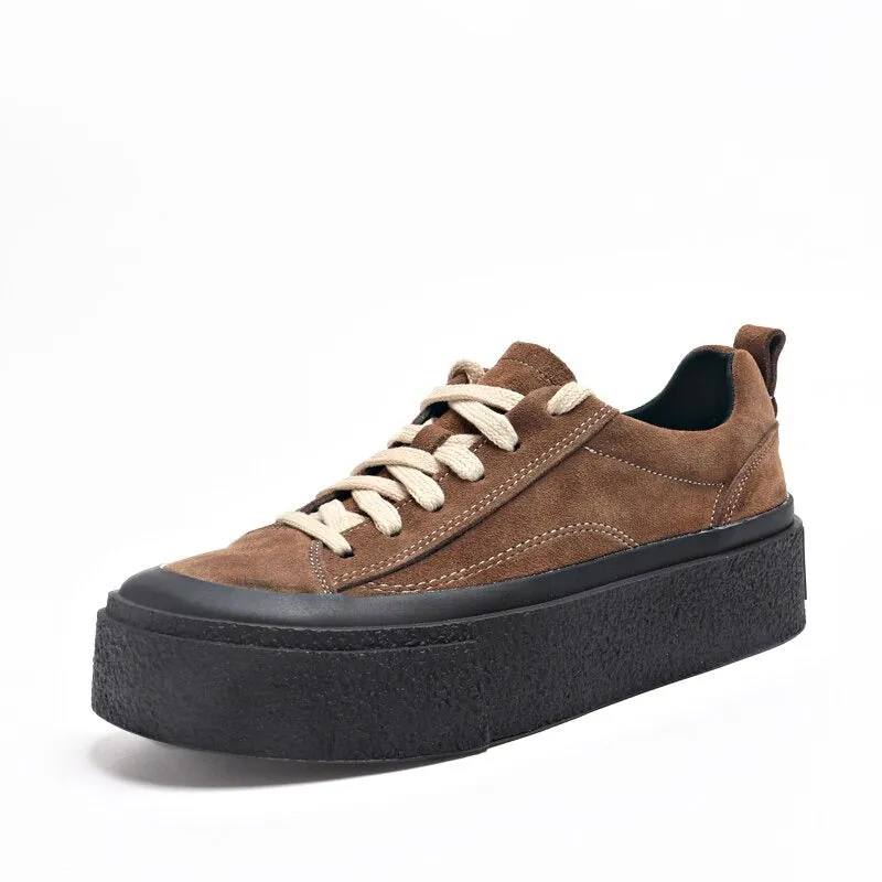 Casual and Versatile Lace-Up Flat Sneakers with Thick Soles