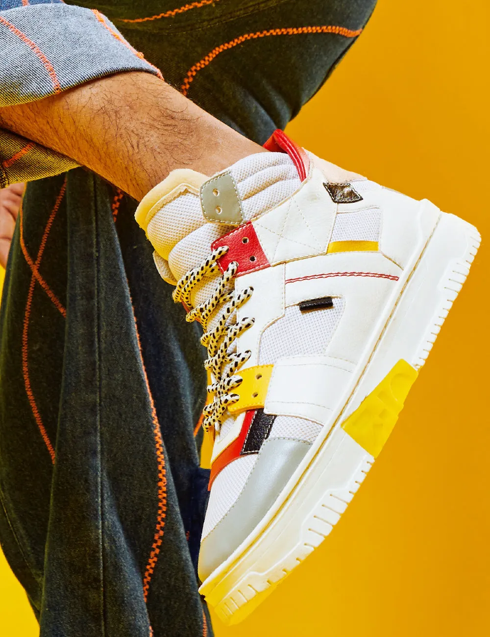 Celeb Spotted - 710 white yellow red mid-top sneaker