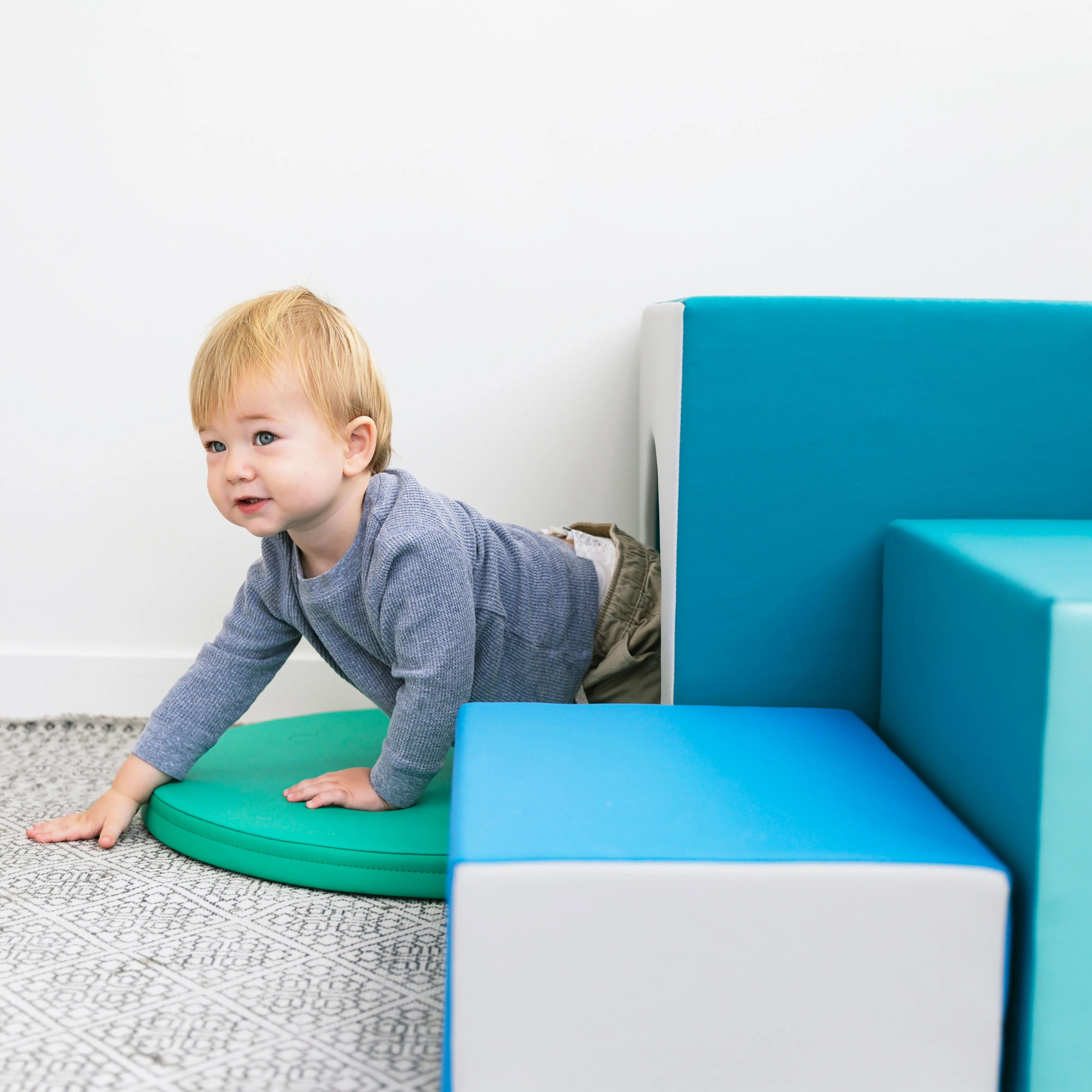 Corner Tunnel Maze Climber, Toddler Playset, 7-Piece