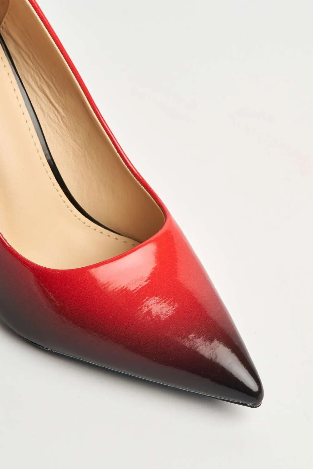 Dua Two Tone Pointed Toe Court Shoes in Red