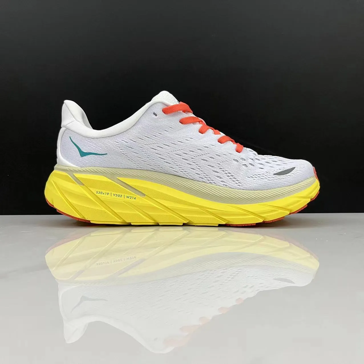 HOKA ONE Clifton 8 Running Trainers Illuminating Yellow