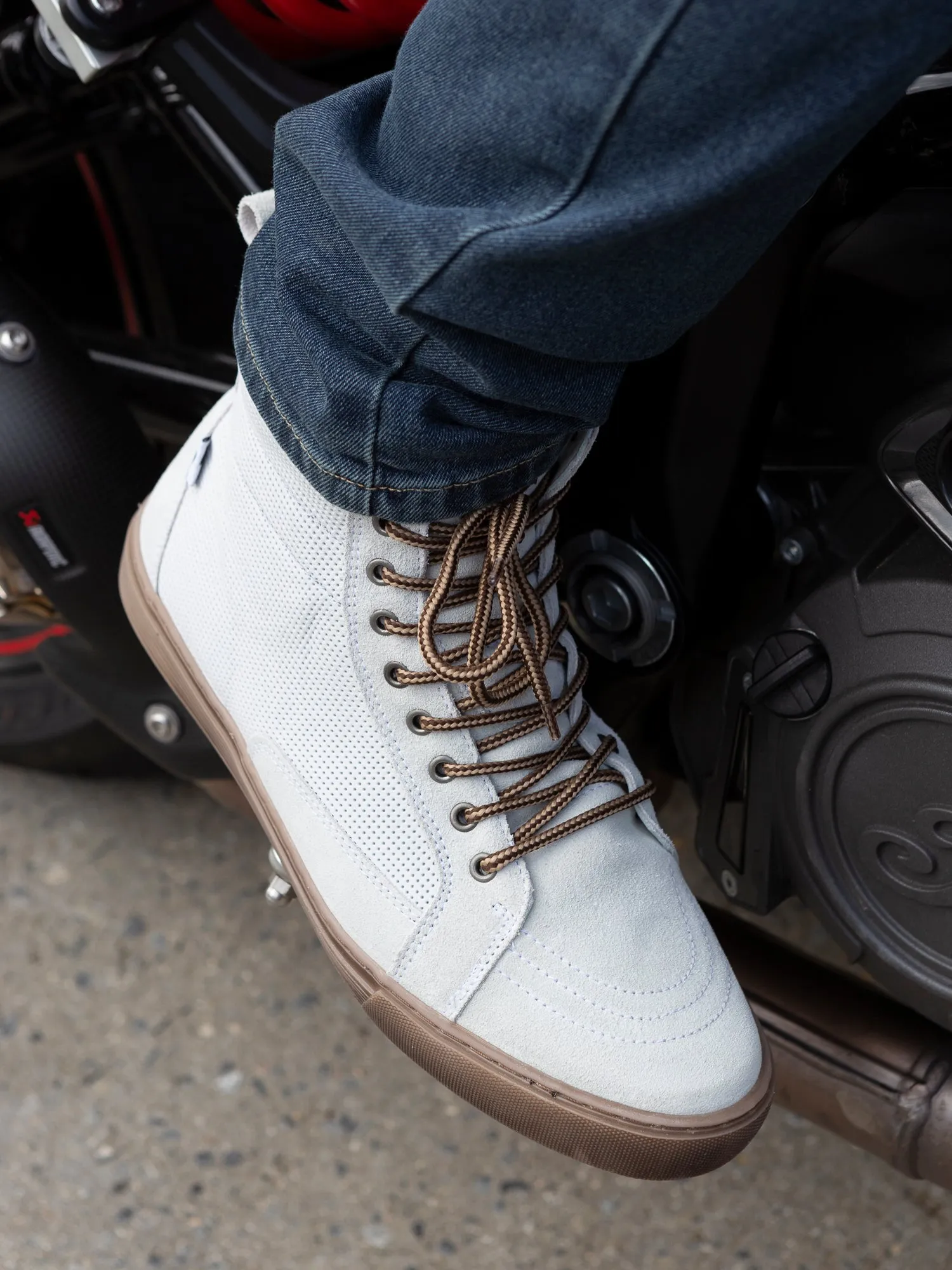 John Doe Neo Riding Shoes - White/Brown