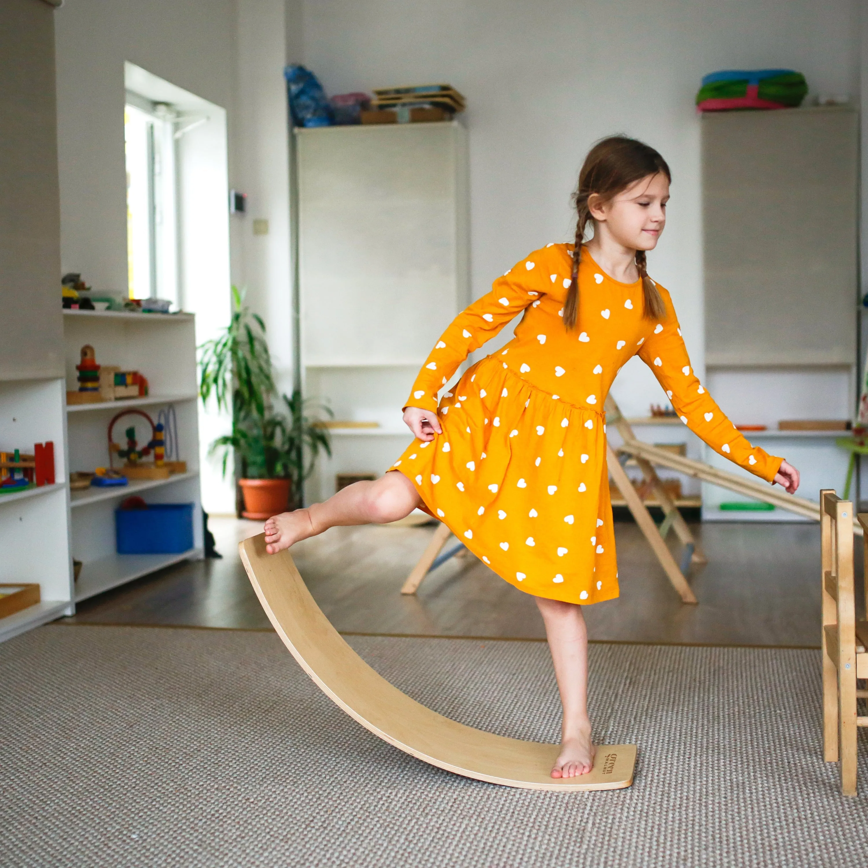 Large Wooden Balance Board (Natural Wooden Base)