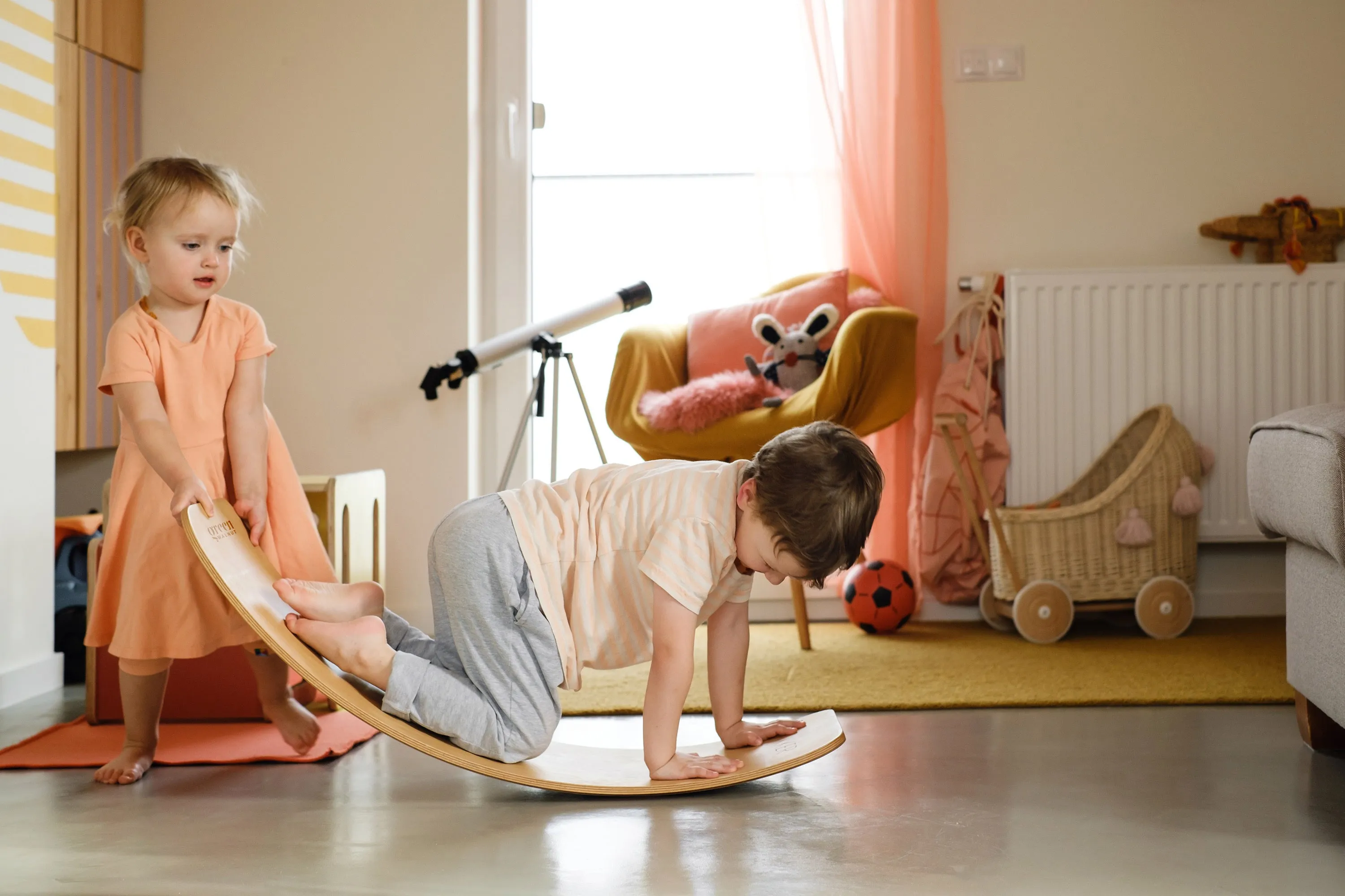 Large Wooden Balance Board (Natural Wooden Base)