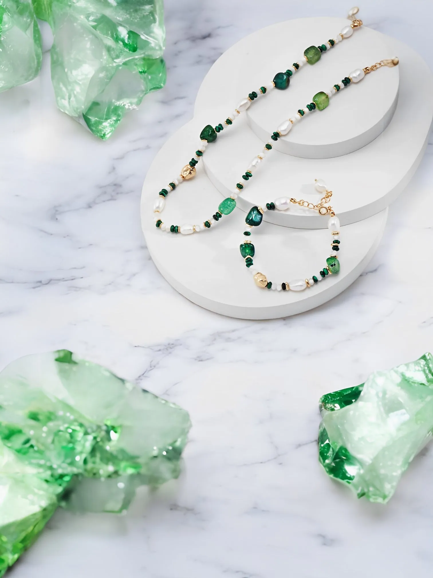 Livia - Green Agate with Pearl Beaded Necklace