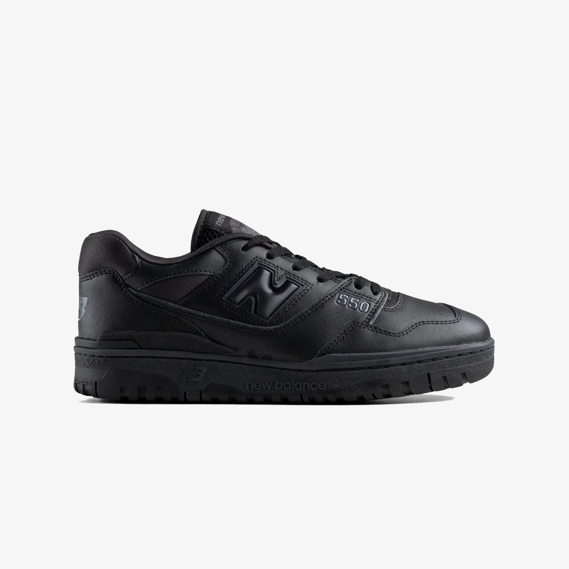 New Balance | 550  { BLACK