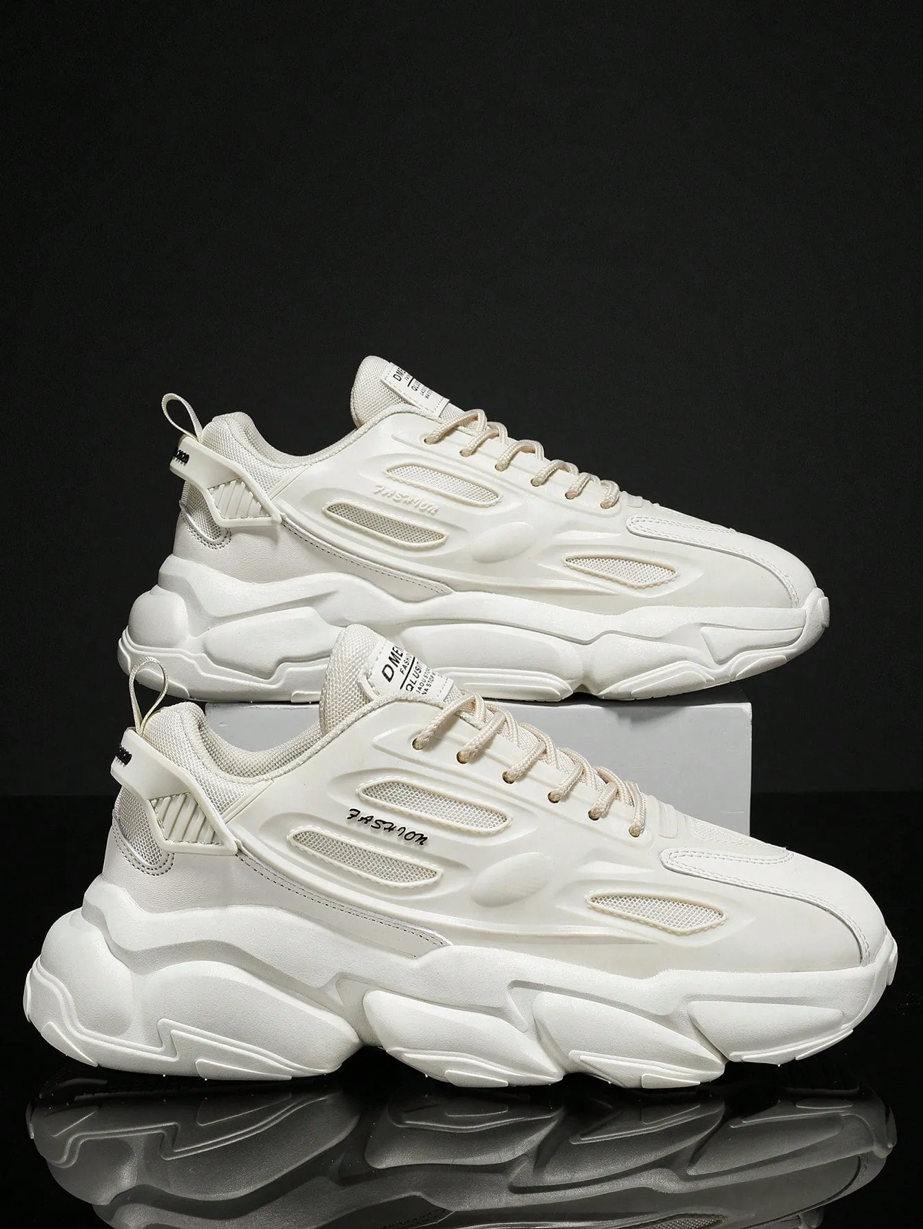 New Fashion Sports Leisure Shoes With Hong Kong Style