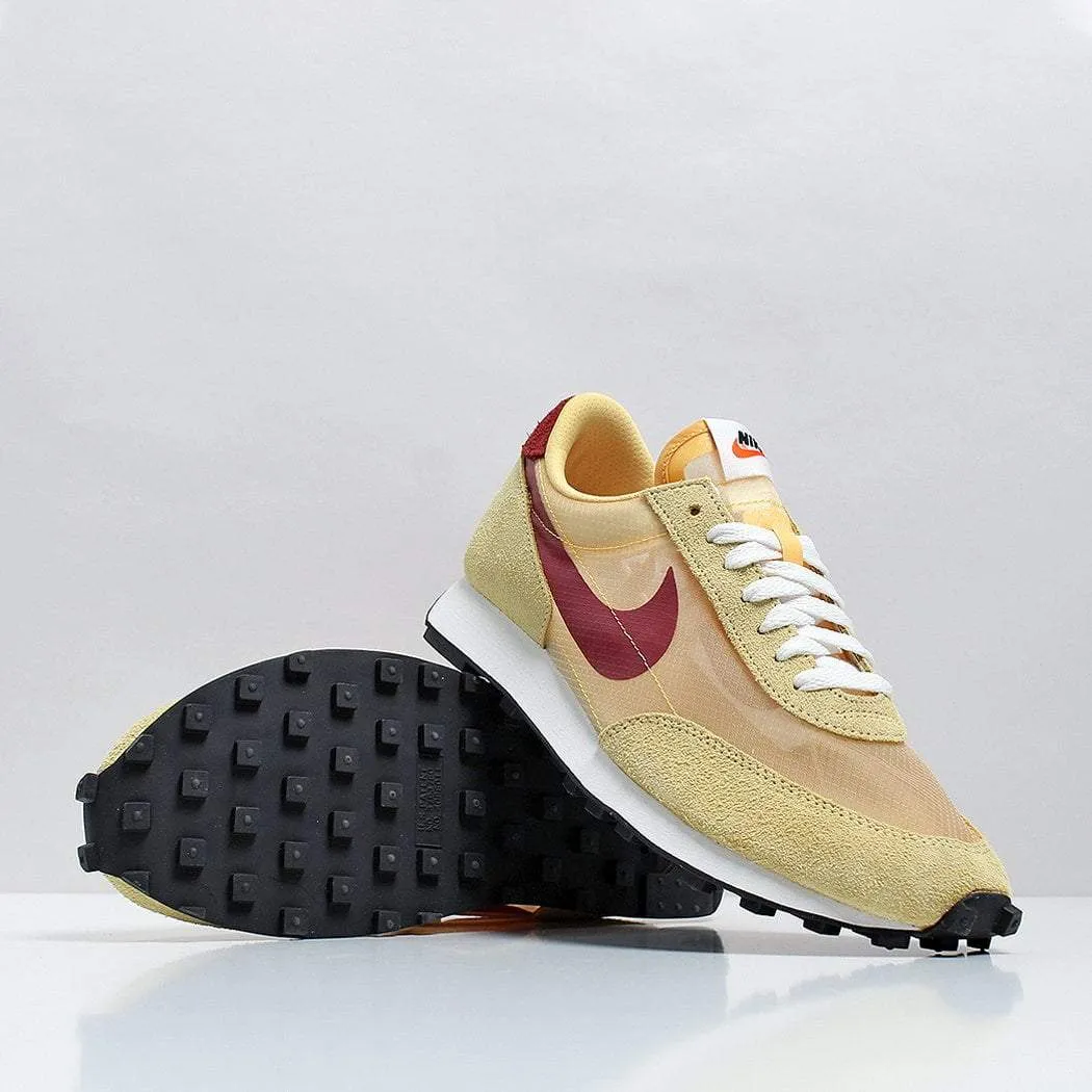 Nike DayBreak SP Shoes