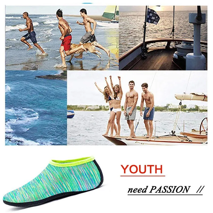 Non-slip Plastic Grain Texture Thick Cloth Sole Printing Diving Shoes and Socks, One Pair, Size:M (Green Lines)