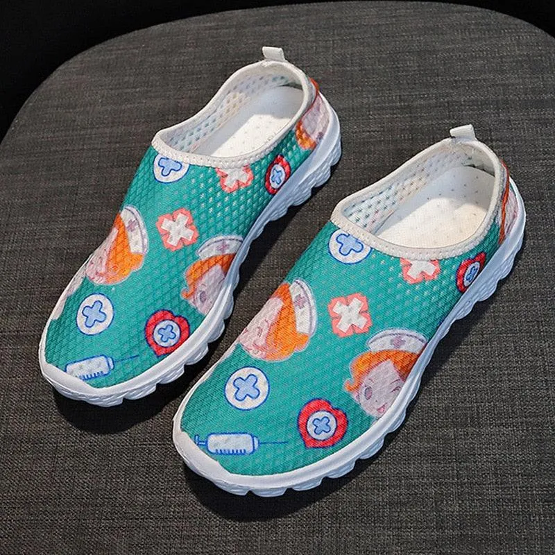 Nurse Medical Icons Slip-on Sneakers