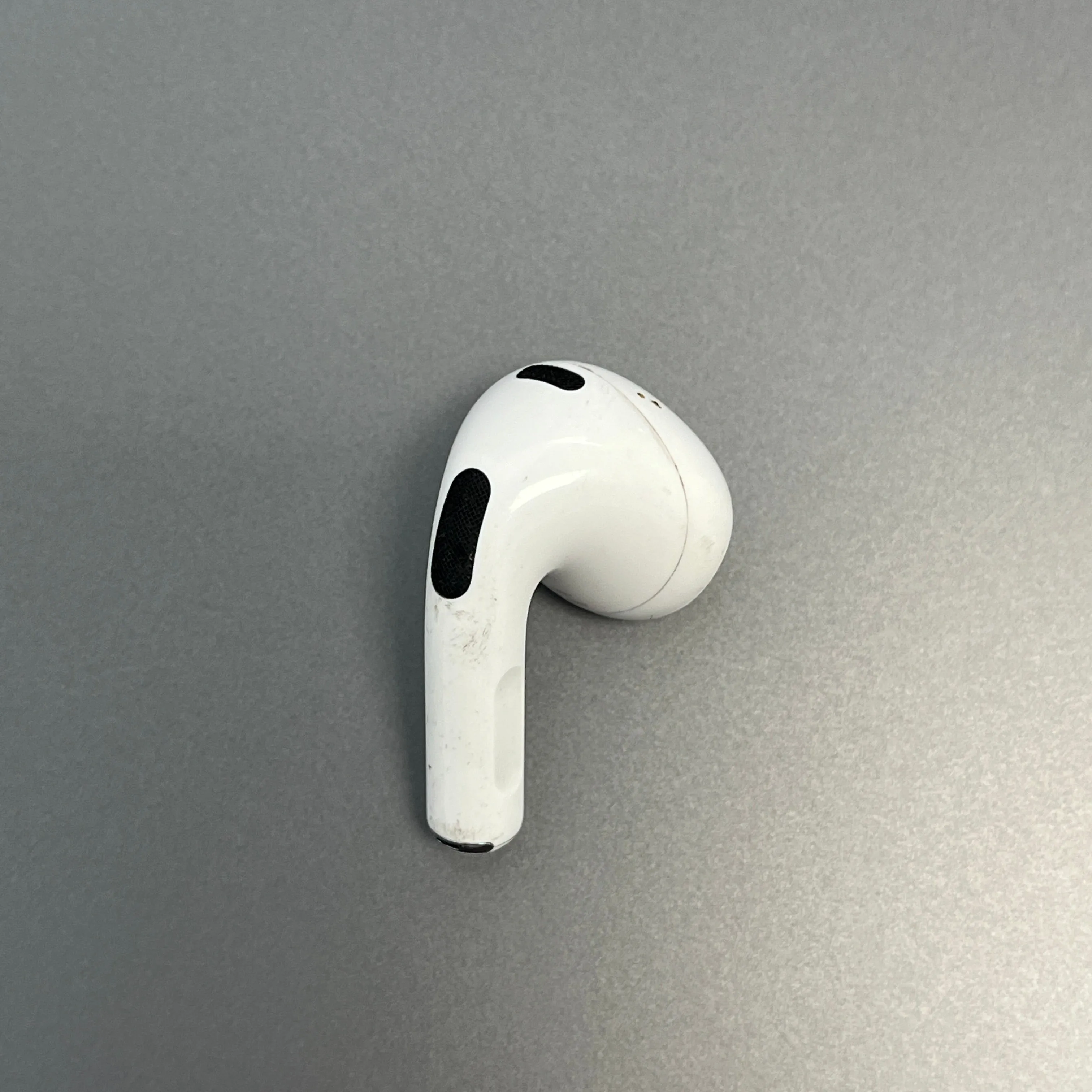 Right Replacement AirPod - 3rd Generation - Fair Condition