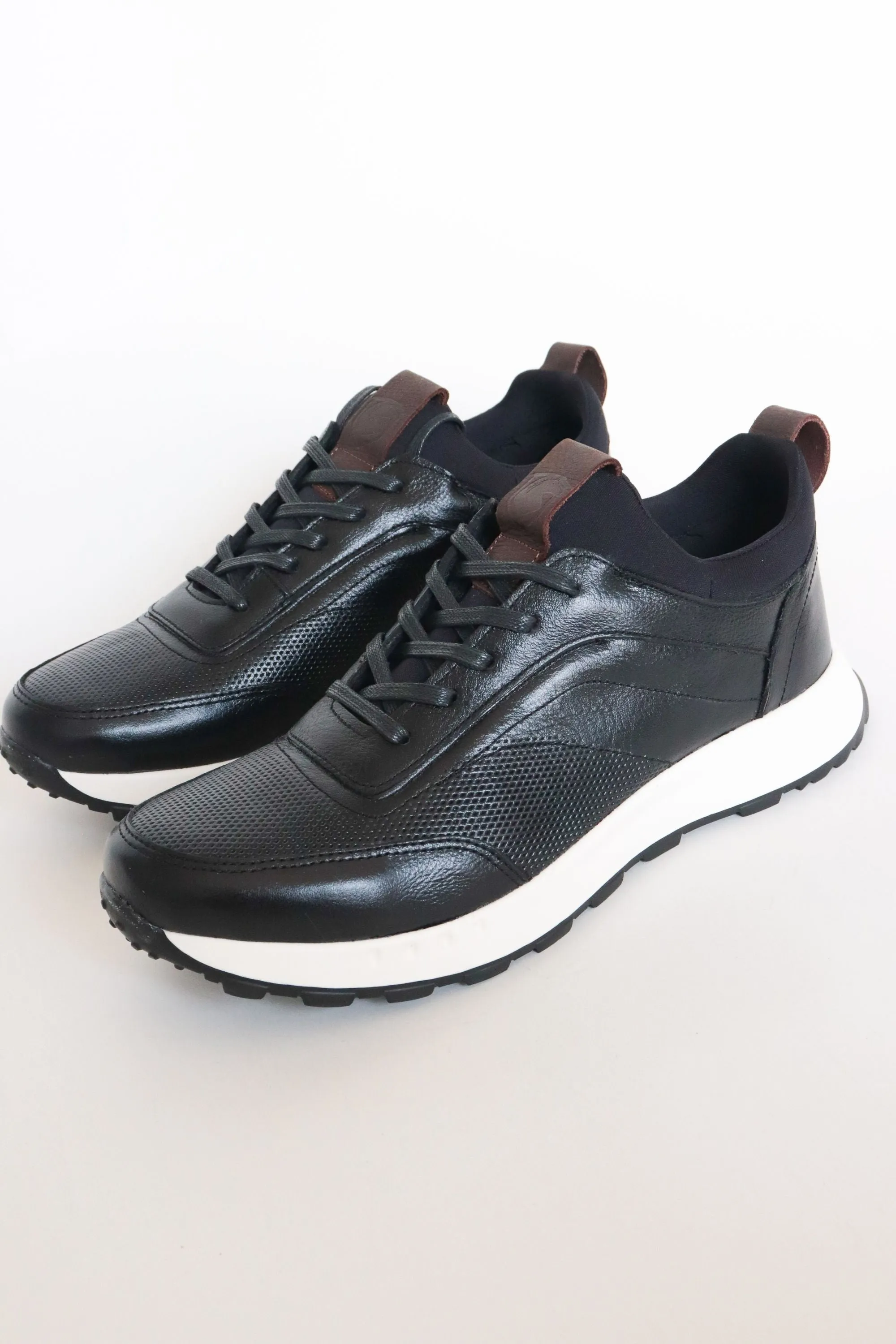 SNEAKERS OLIVER PARA HOMBRE NEGRO |REF: SPN3050