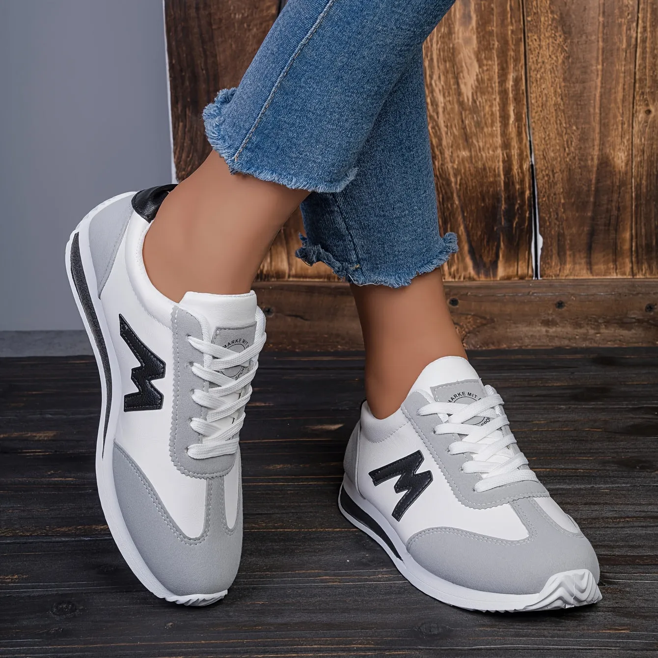 Stylish Colorblock Casual Sneakers Lightweight LaceUp Platform for Women