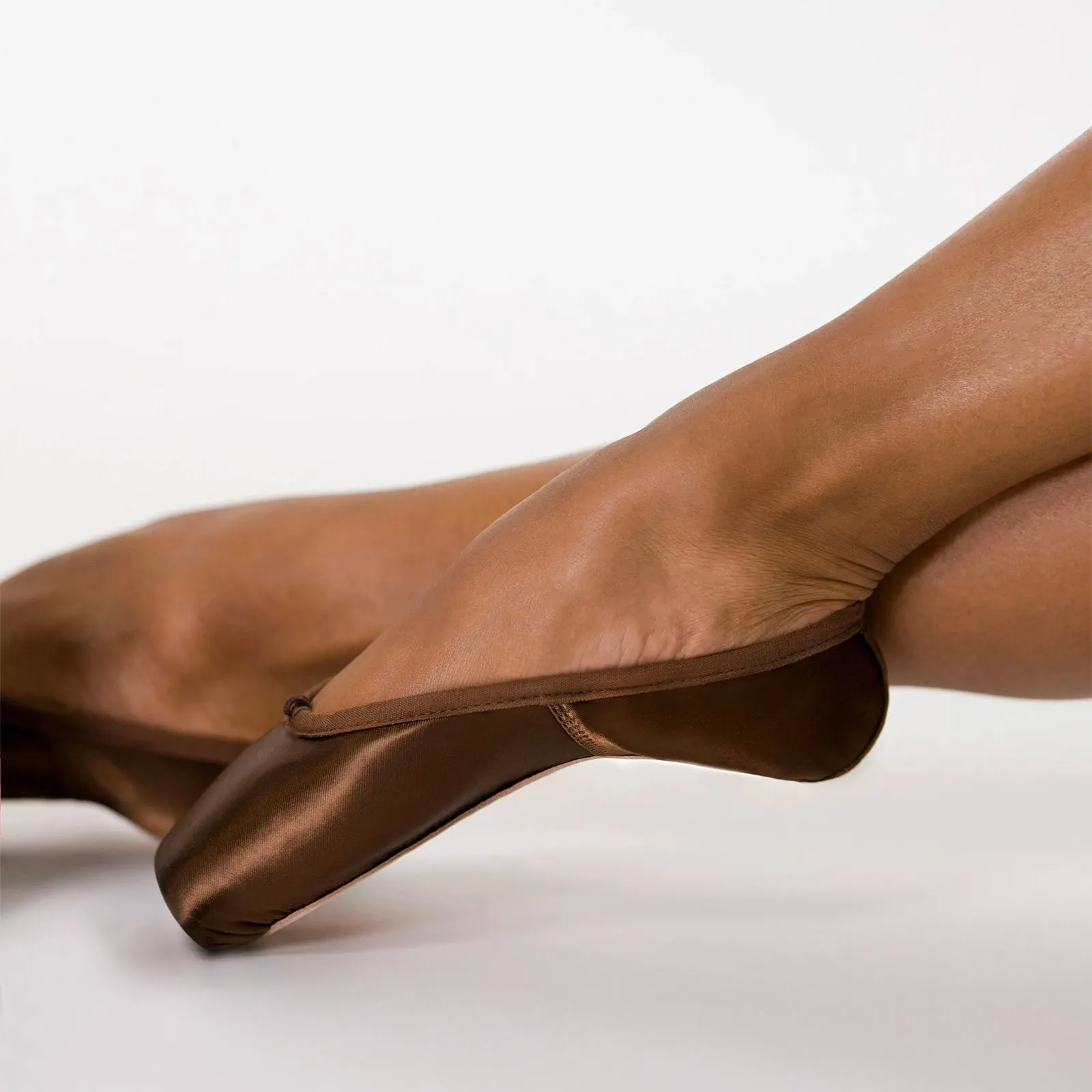 Suffolk Stellar Pointe Shoes - Standard Shank Brown