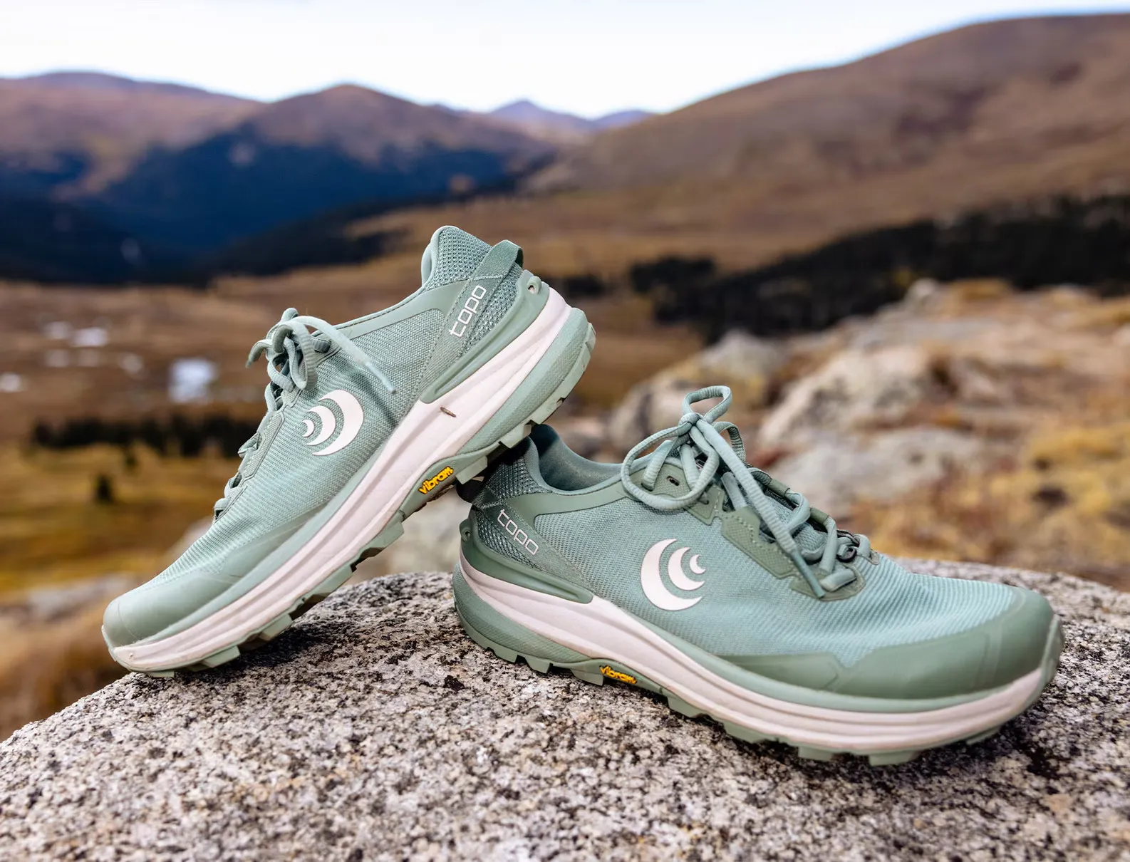 Topo Women's Traverse Trail Running Shoes (Sage/ Tan)